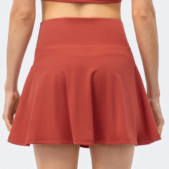 Peak Performance Active Skirt - Deep Rust Red - Picture 3 of 6